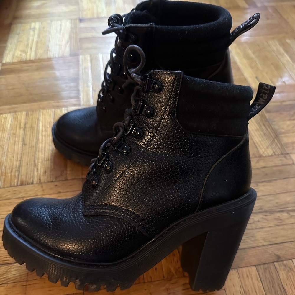 Dr Martens black boots